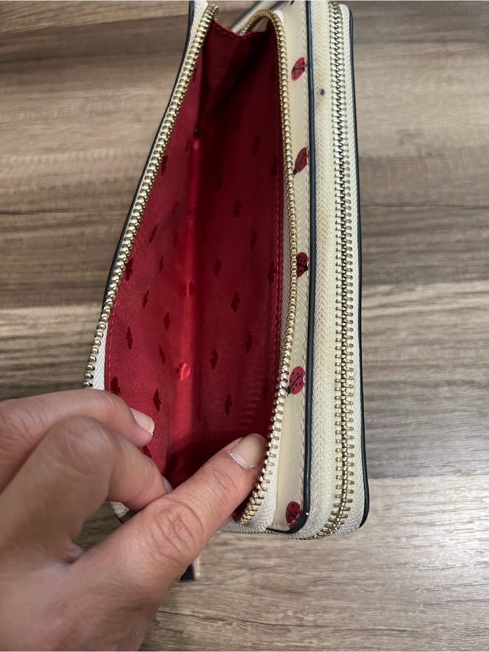 kate spade cream wristlet with red ladybug print - Picture 6 of 11